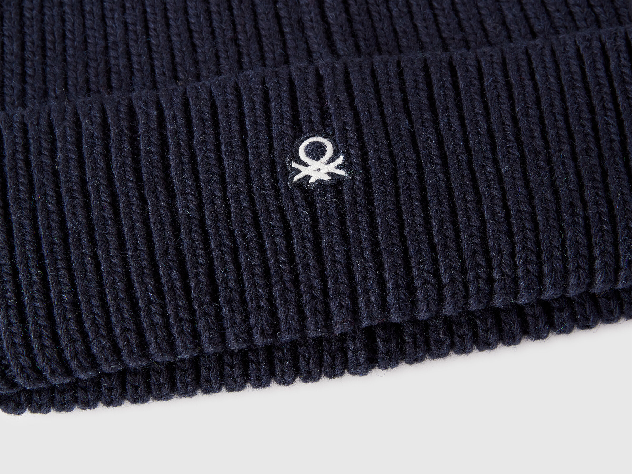 CAP Men image number 3